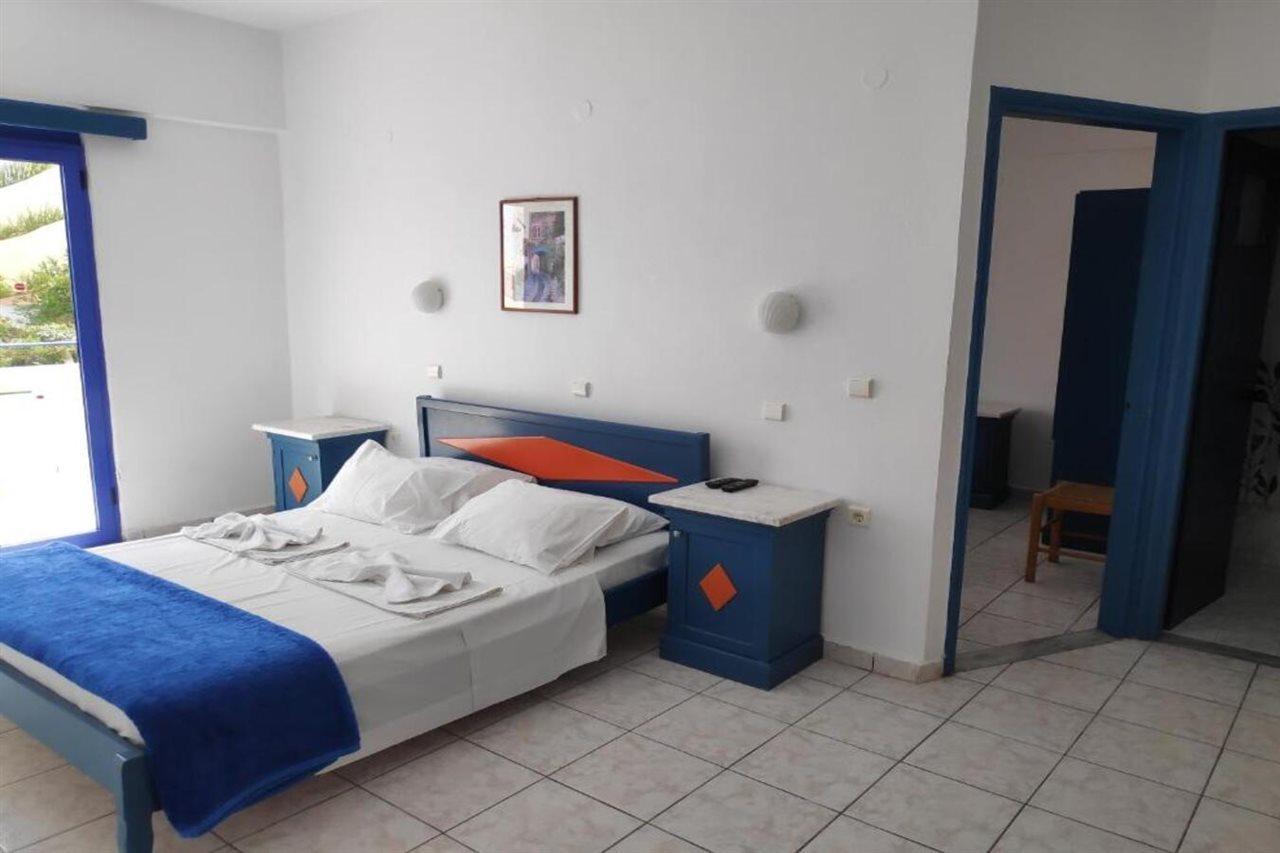 Leonidas Studios & Apartments Georgioupoli Exterior photo