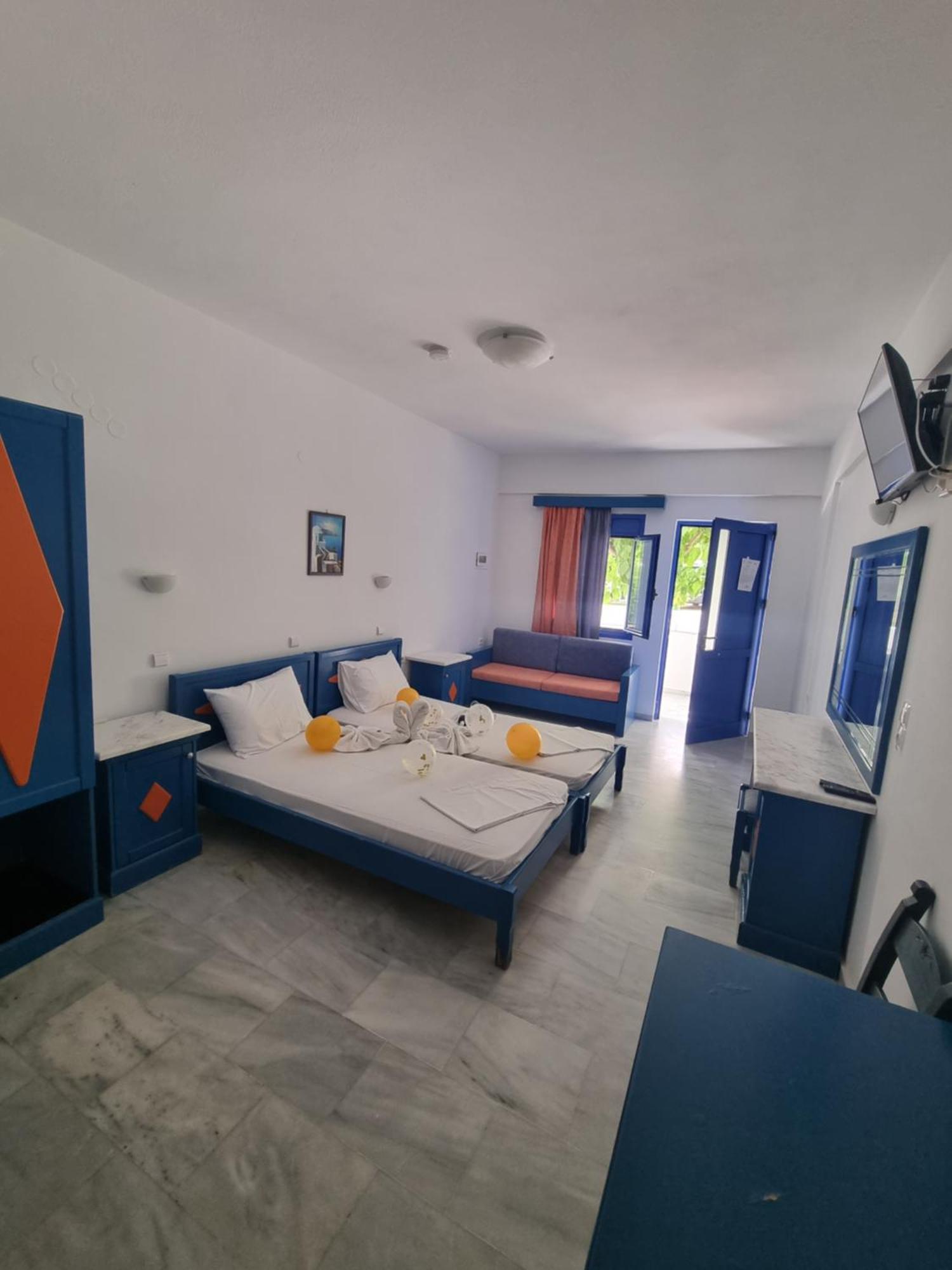 Leonidas Studios & Apartments Georgioupoli Exterior photo