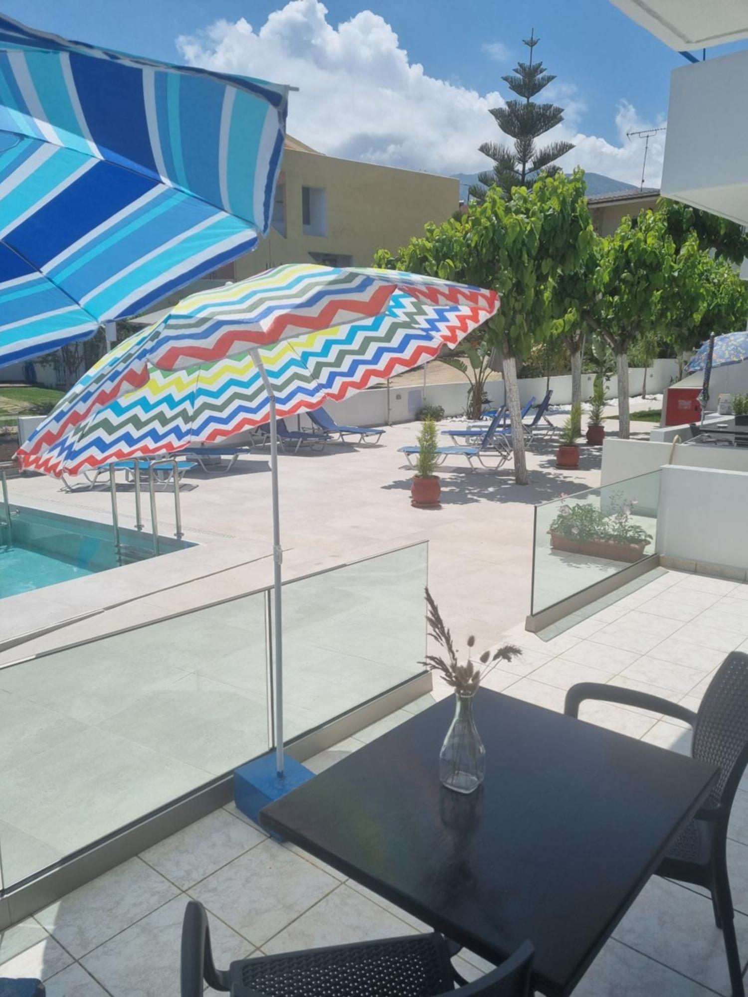 Leonidas Studios & Apartments Georgioupoli Exterior photo