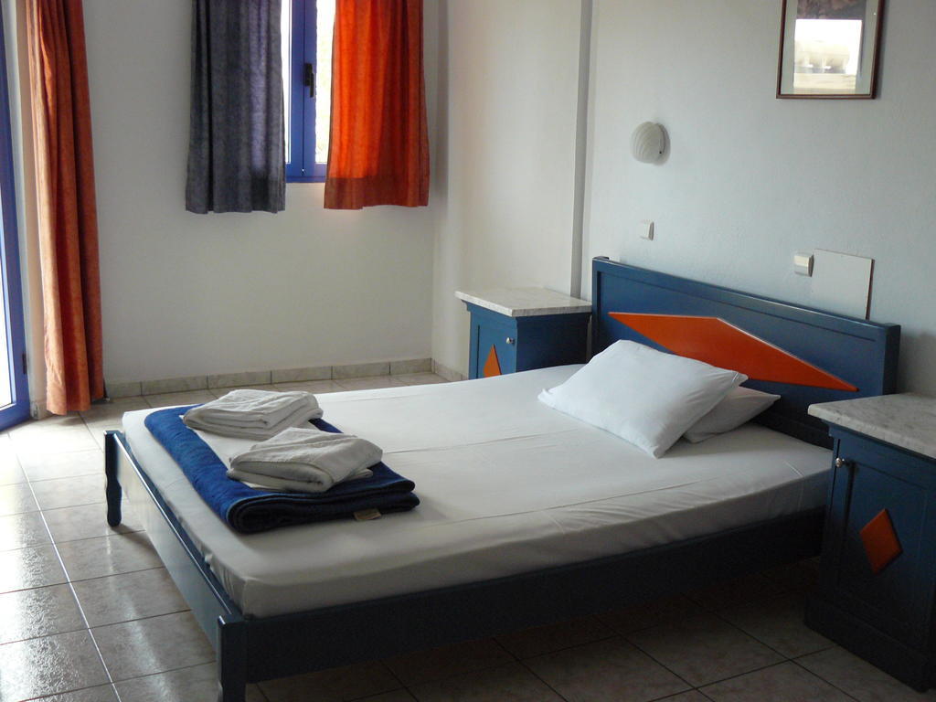 Leonidas Studios & Apartments Georgioupoli Room photo